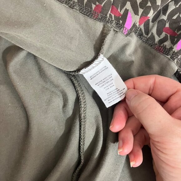 Carve Designs women's dress M gray purple animal print wrap dress cotton blend - Picture 5 of 7